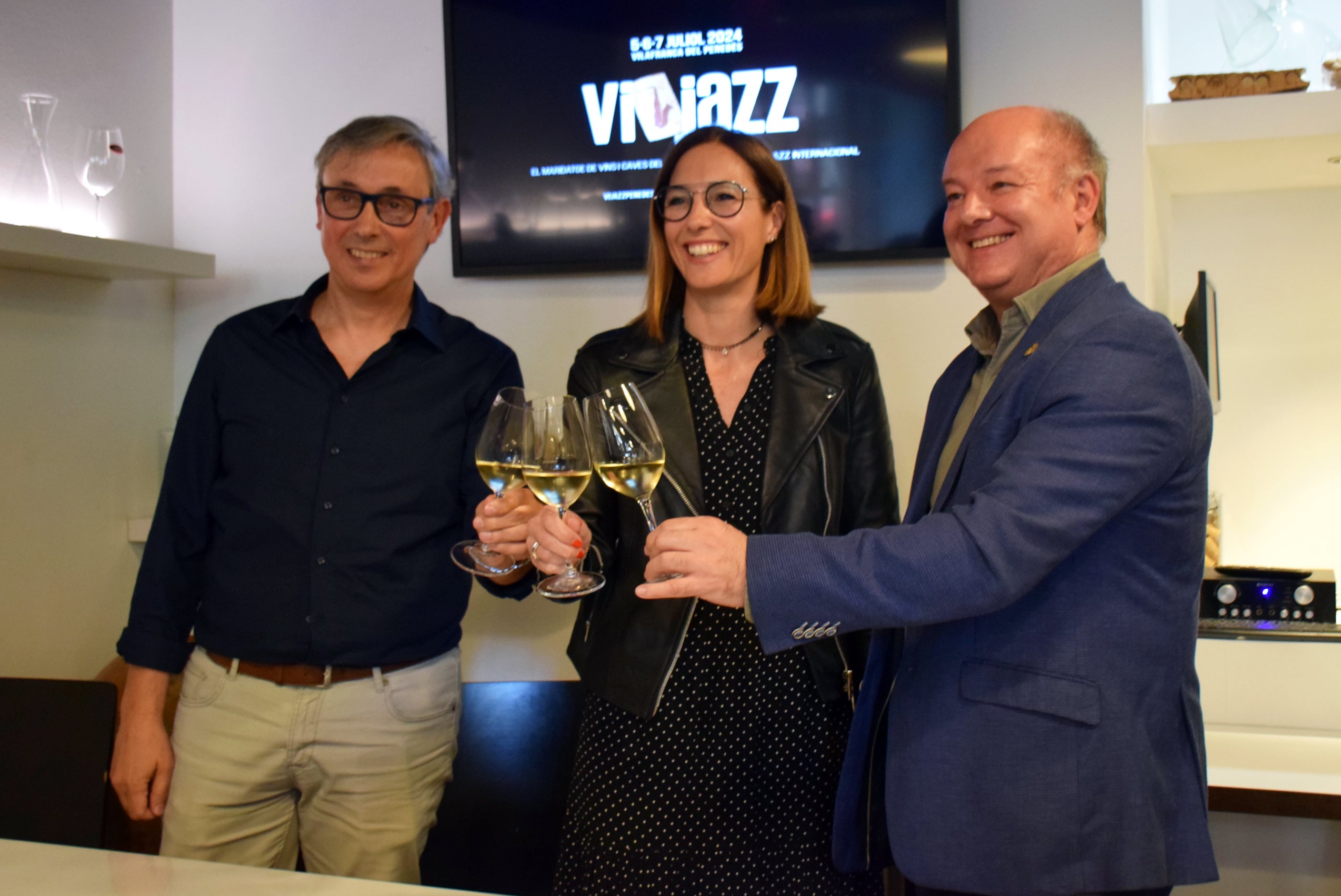 El Vijazz torna a la Rambla Sant Francesc amb una experiència integradora entre els vins, els caves i el jazz El Vijazz torna a la Rambla Sant Francesc amb una experiència integradora entre els vins, els caves i el jazz