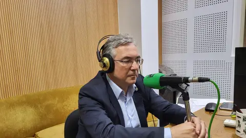 Luis Menor, Presidente do Partido Popular de Ourense Luis Menor, Presidente do Partido Popular de Ourense