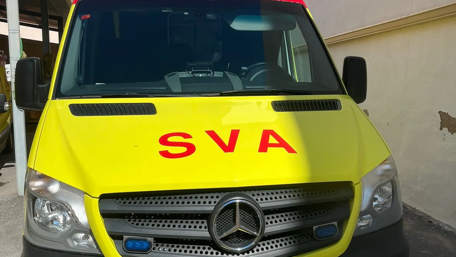 La ambulancia de SVA implantada en Elche con equipamiento SAMU amplía su horario a 24 horas a partir de este viernes