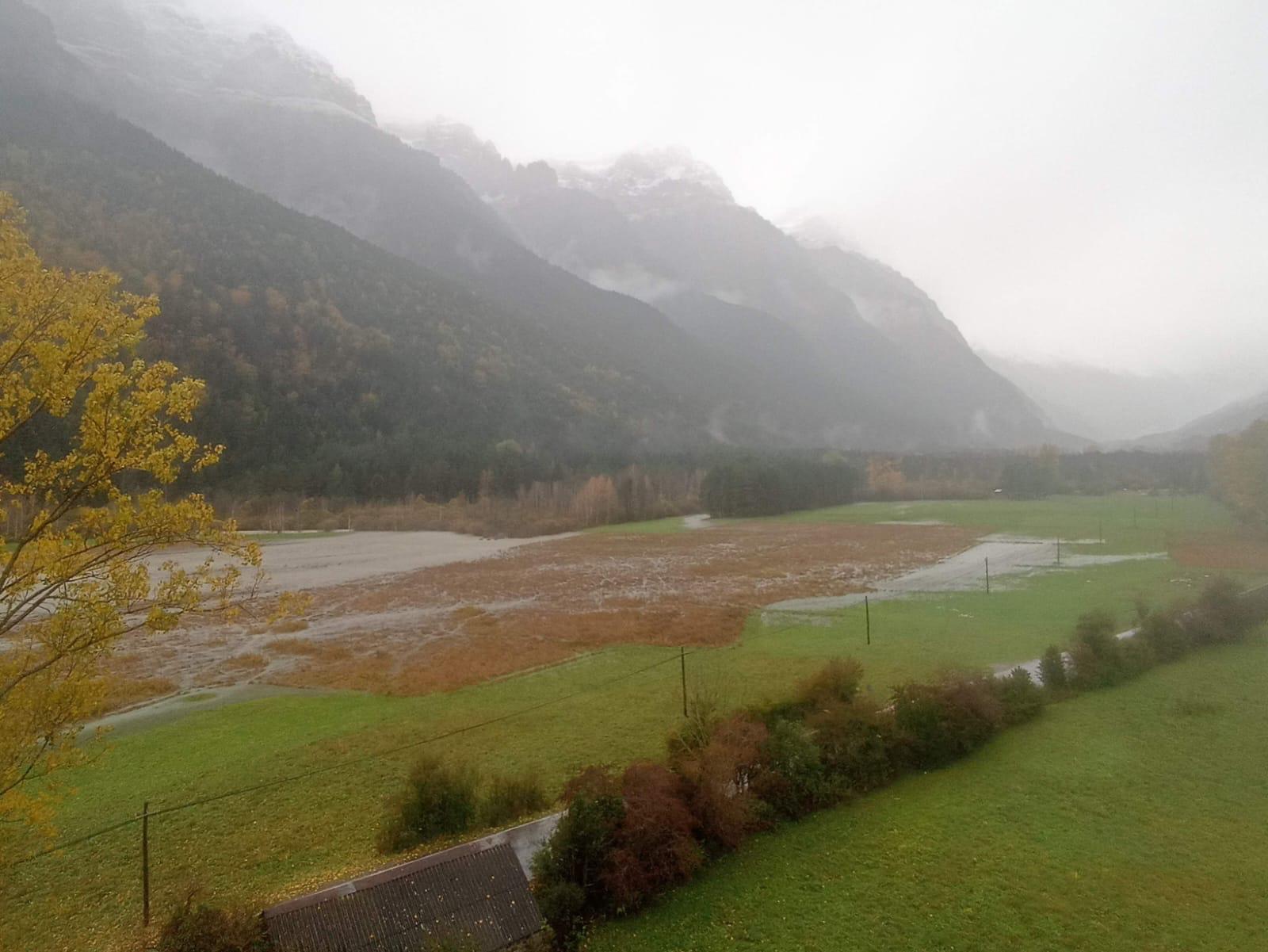 Los alcaldes de Bielsa y Plan piden que se limpie de manera urgente sus embalses Los alcaldes de Bielsa y Plan piden que se limpie de manera urgente sus embalses