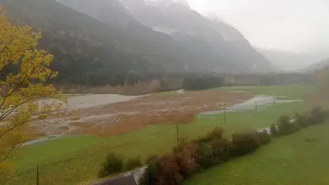 Los alcaldes de Bielsa y Plan piden que se limpie de manera urgente sus embalses. Los alcaldes de Bielsa y Plan piden que se limpie de manera urgente sus embalses.