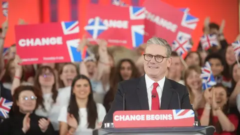 El líder laborista, Sir Keir Starmer, comenta los resultados de las elecciones en Reino Unido El líder laborista, Sir Keir Starmer, comenta los resultados de las elecciones en Reino Unido