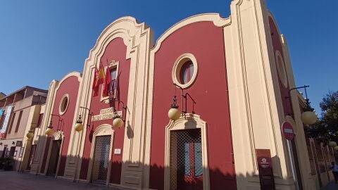 Fachada del Teatro Sal&oacute;n Cervantes de Alcal&aacute; de Henares