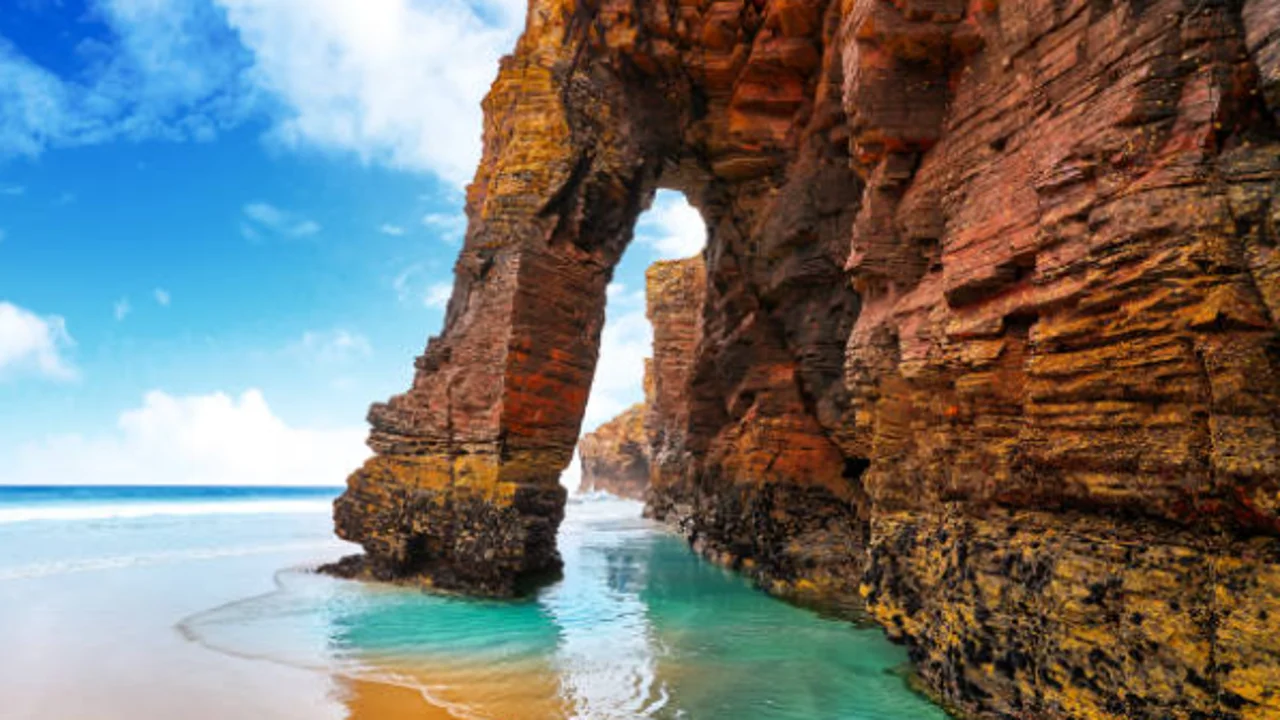 Las playas mejor valoradas de España en 2024