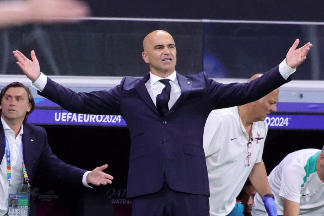 Roberto Martínez: "Cristiano da mucho al equipo, es un ejemplo" Roberto Martínez: "Cristiano da mucho al equipo, es un ejemplo"