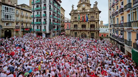 El Chupinazo da comienzo a los Sanfermines 2024 El Chupinazo da comienzo a los Sanfermines 2024