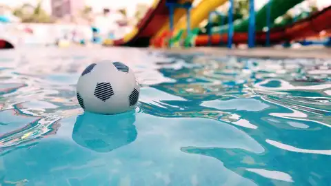Imagen de archivo de un parque acuático Un niño de cuatro años, en estado crítico tras sufrir un ahogamiento en un parque acuático de Mallorca
