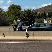 Un guardia civil fuera de servicio rescata a un anciano que caminaba por la Autovía A-23