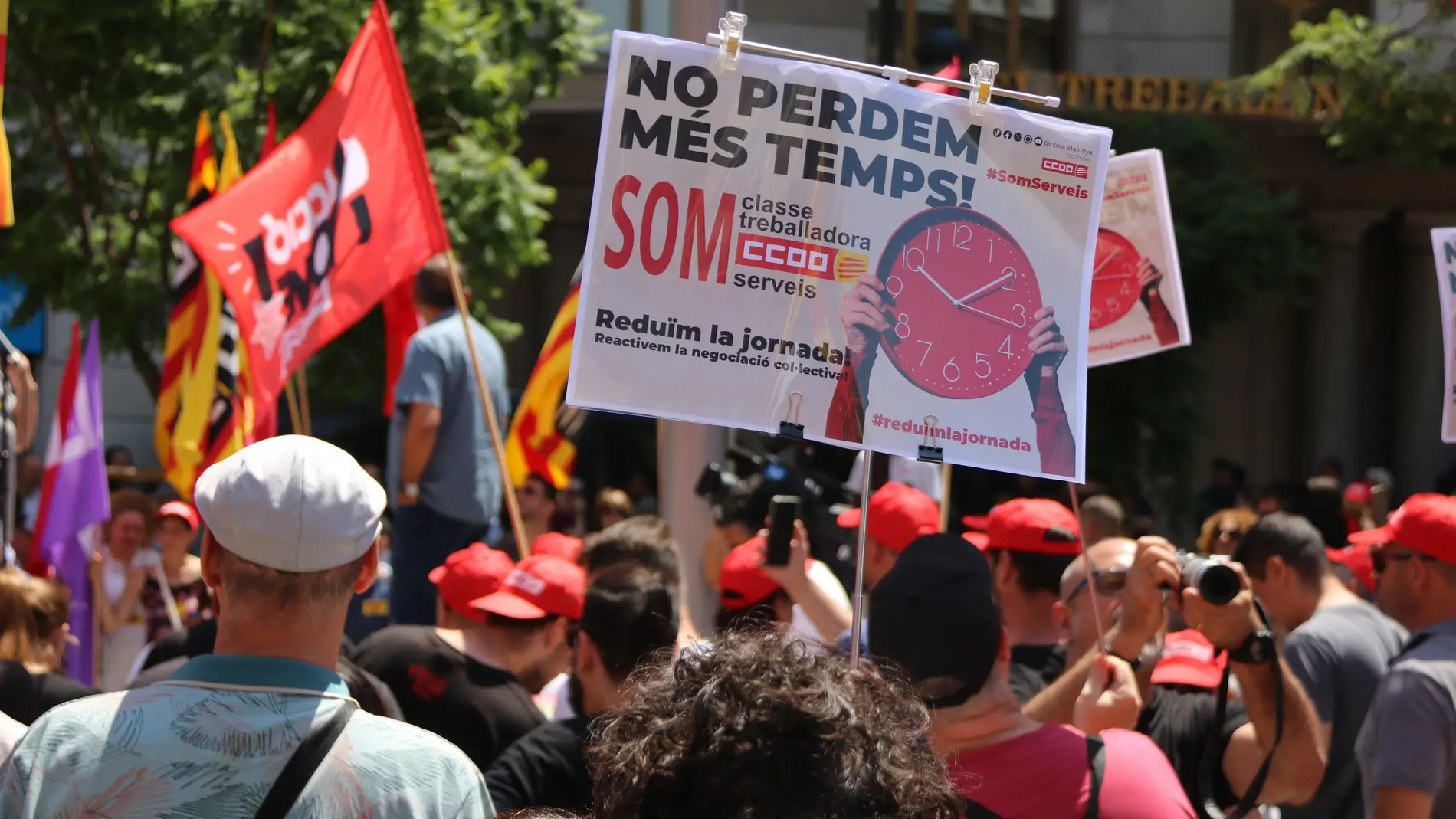El sindicalisme pren de nou els carrers per reclamar la reducció de la jornada laboral