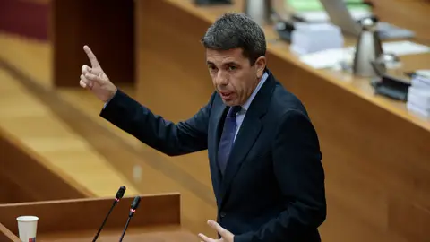 Imagen de archivo del president de la Generalitat, Carlos Mazón, durante una sesión de control de Les Corts. Imagen de archivo del president de la Generalitat, Carlos Mazón, durante una sesión de control de Les Corts.