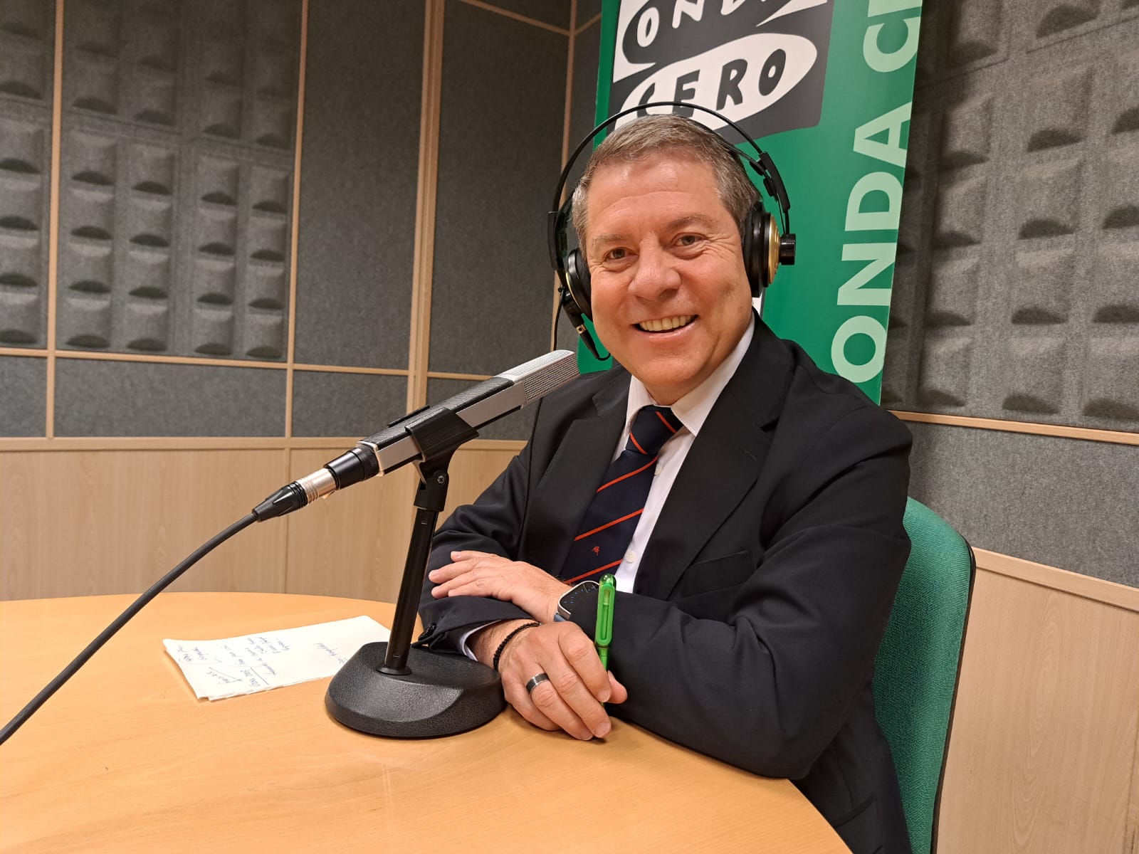 El presidente de Castilla-La Mancha, Emiliano García-Page, durante la entrevista con Carlos Alsina El presidente de Castilla-La Mancha, Emiliano García-Page, durante la entrevista con Carlos Alsina