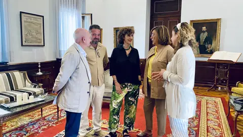 La artista Sally Gutiérrez becada en la Primera Edición del Premio Residencia Caneja 2024 con el proyecto "CARI CARRIÓN" .