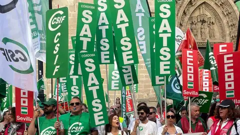 Manifestación sindicatos por la sanidad pública Manifestación sindicatos por la sanidad pública