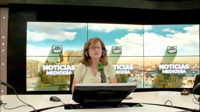 Elena Gijón: "Francia abandona el centro y apuesta por los extremismos" Elena Gijón: "Francia abandona el centro y apuesta por los extremismos"
