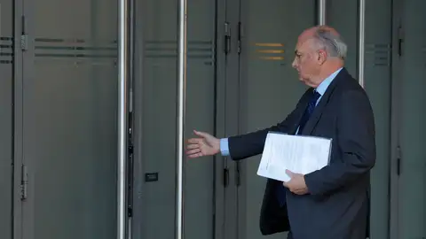 El juez archiva el caso Tsunami y avisa al Supremo de su decisión por Puigdemont El juez archiva el caso Tsunami y avisa al Supremo de su decisión por Puigdemont