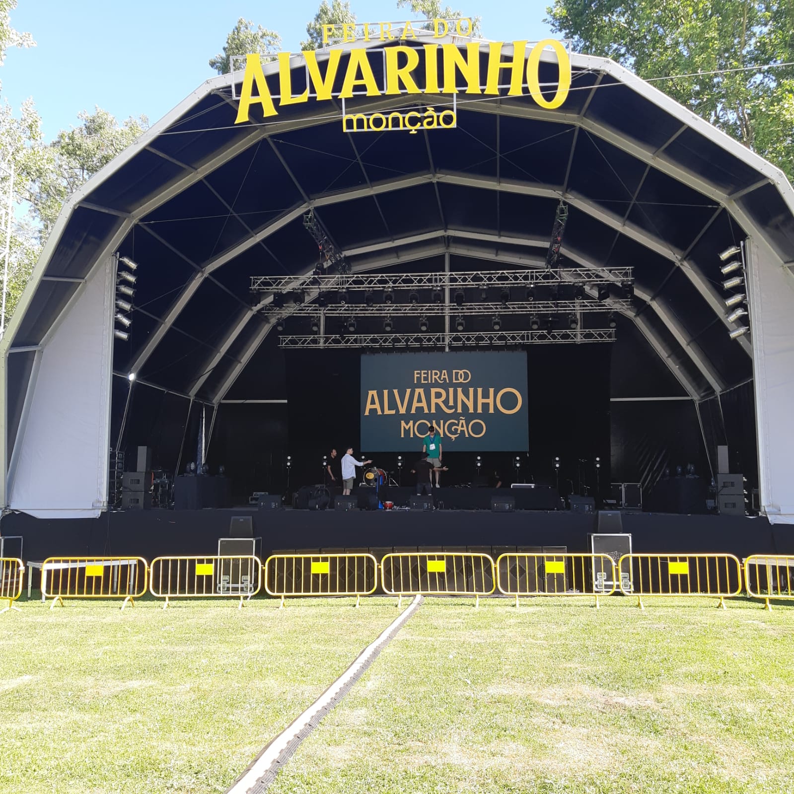 Más de uno Vigo especial festa alvariño Monçao 05/07/2024 Más de uno Vigo especial festa alvariño Monçao 05/07/2024