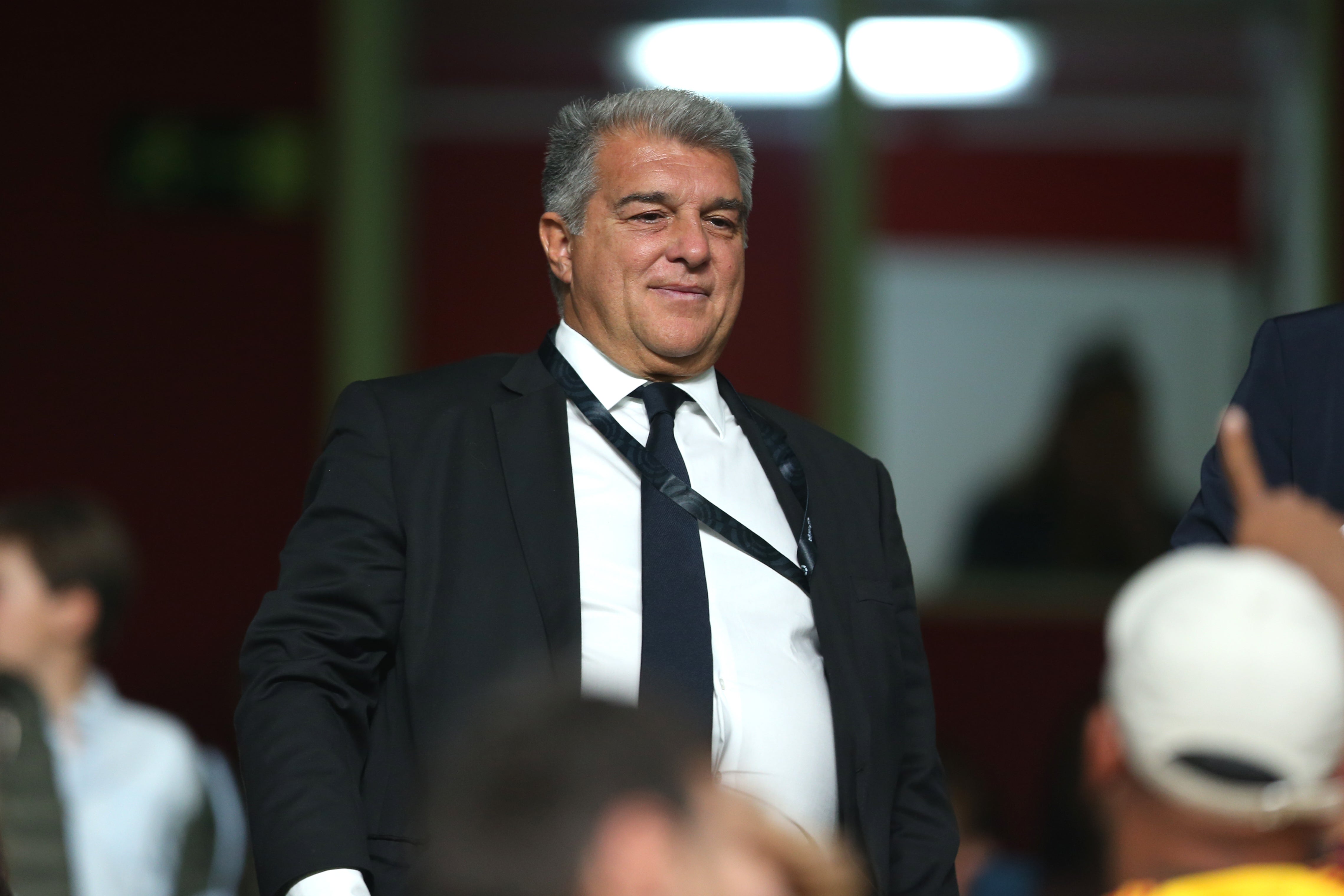 Laporta: "Podemos afrontar un fichaje como el de Nico Williams" Laporta: "Podemos afrontar un fichaje como el de Nico Williams"