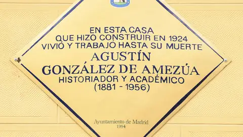Placa de Agustín González de Amezúa Placa de Agustín González de Amezúa
