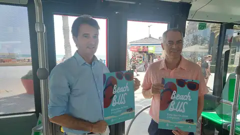 El concejal Carlos de Juan y el director de Vectalia Mia, Juan Antonio Martí El concejal Carlos de Juan y el director de Vectalia Mia, Juan Antonio Martí