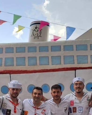 Teruel despedirá las fiestas con la retirada del pañuelico Teruel despedirá las fiestas con la retirada del pañuelico