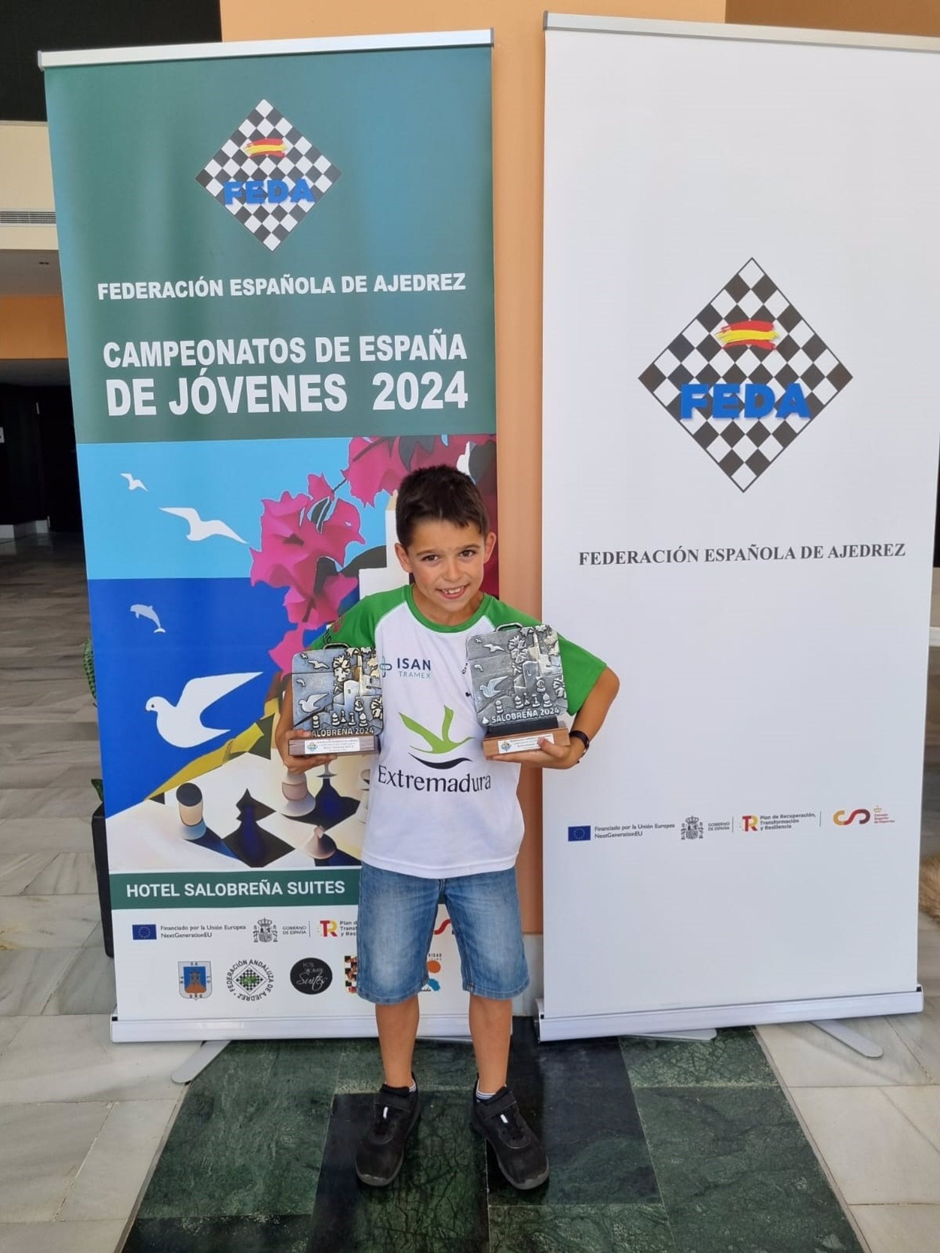 El emeritense Hugo Pérez Solanas, subcampeón de España de Ajedrez Sub-10 en el Nacional disputado en Salobreña El emeritense Hugo Pérez Solanas, subcampeón de España de Ajedrez Sub-10 en el Nacional disputado en Salobreña