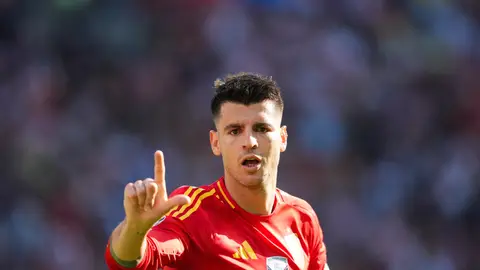 ¿Podría estar en la final un jugador apercibido si ve tarjeta amarilla o roja en semifinales? ¿Podría estar en la final un jugador apercibido si ve tarjeta amarilla o roja en semifinales?