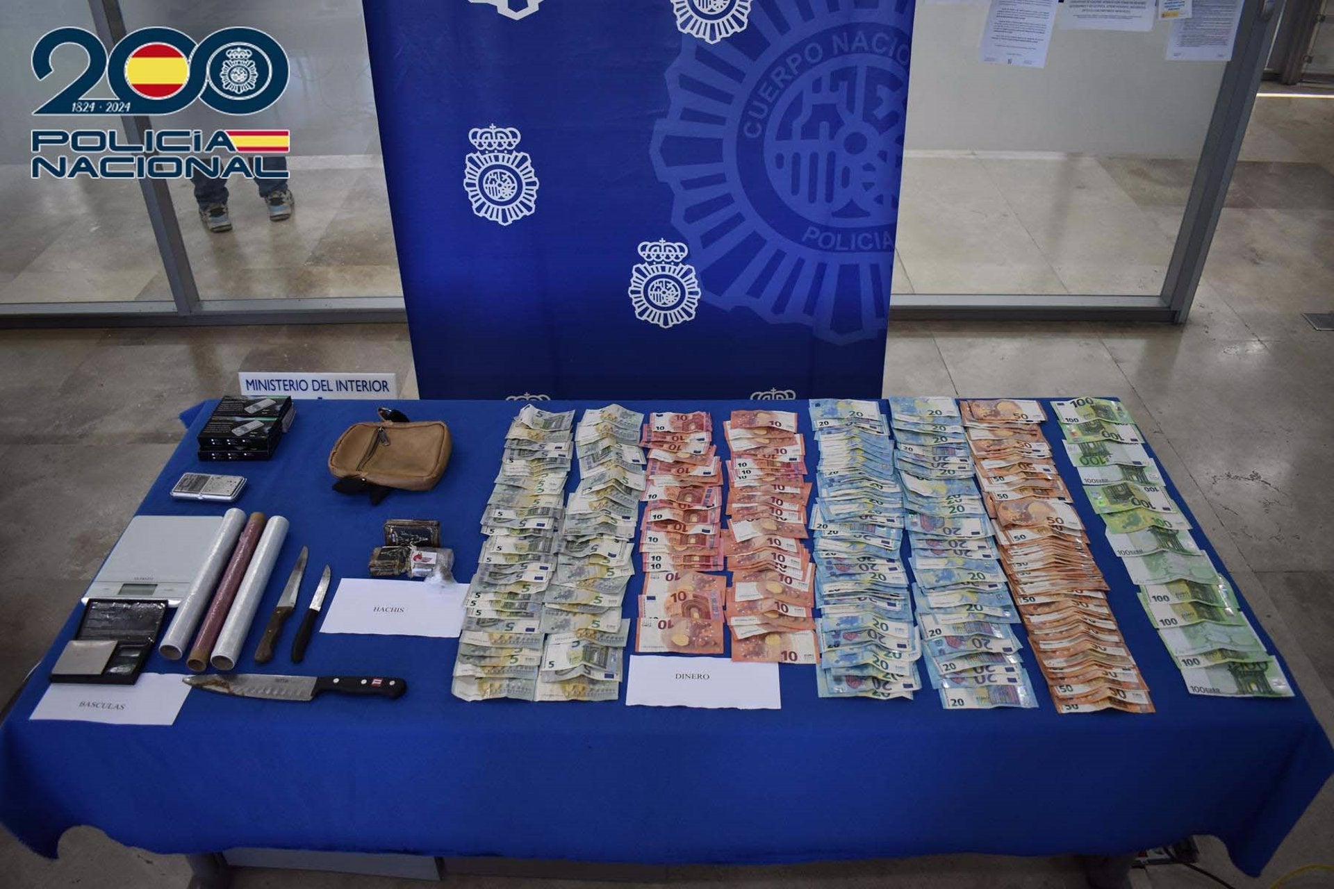 Detenidos los responsables de dos tiendas de alimentación en Plasencia en las que se vendía droga Detenidos los responsables de dos tiendas de alimentación en Plasencia en las que se vendía droga