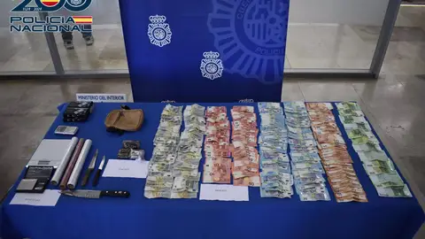 Detenidos los responsables de dos tiendas de alimentación en Plasencia en las que se vendía droga Detenidos los responsables de dos tiendas de alimentación en Plasencia en las que se vendía droga