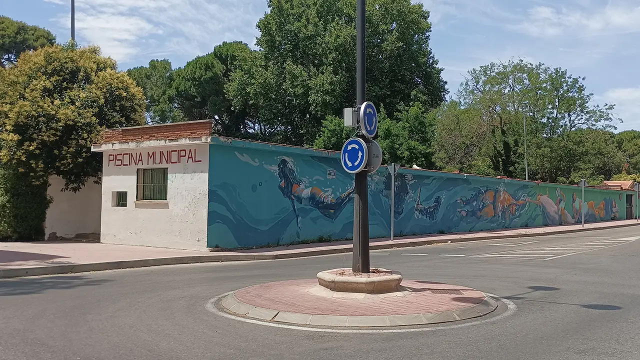 Roban unos ordenadores, dinero en metálico y entradas y bono de baño de la piscina municipal del Parque O´Donnell de Alcalá de Henares Roban unos ordenadores, dinero en metálico y entradas y bono de baño de la piscina municipal del Parque O´Donnell de Alcalá de Henares