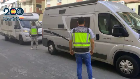 Desarticulan un grupo criminal en Benidorm y Cocentaina dedicado al tráfico ilícito de autocaravanas Desarticulan un grupo criminal en Benidorm y Cocentaina dedicado al tráfico ilícito de autocaravanas