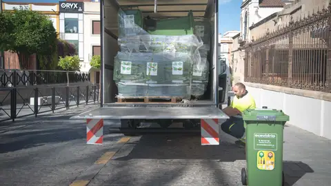 "Puerta a Puerta" Vidrio "Puerta a Puerta" Vidrio