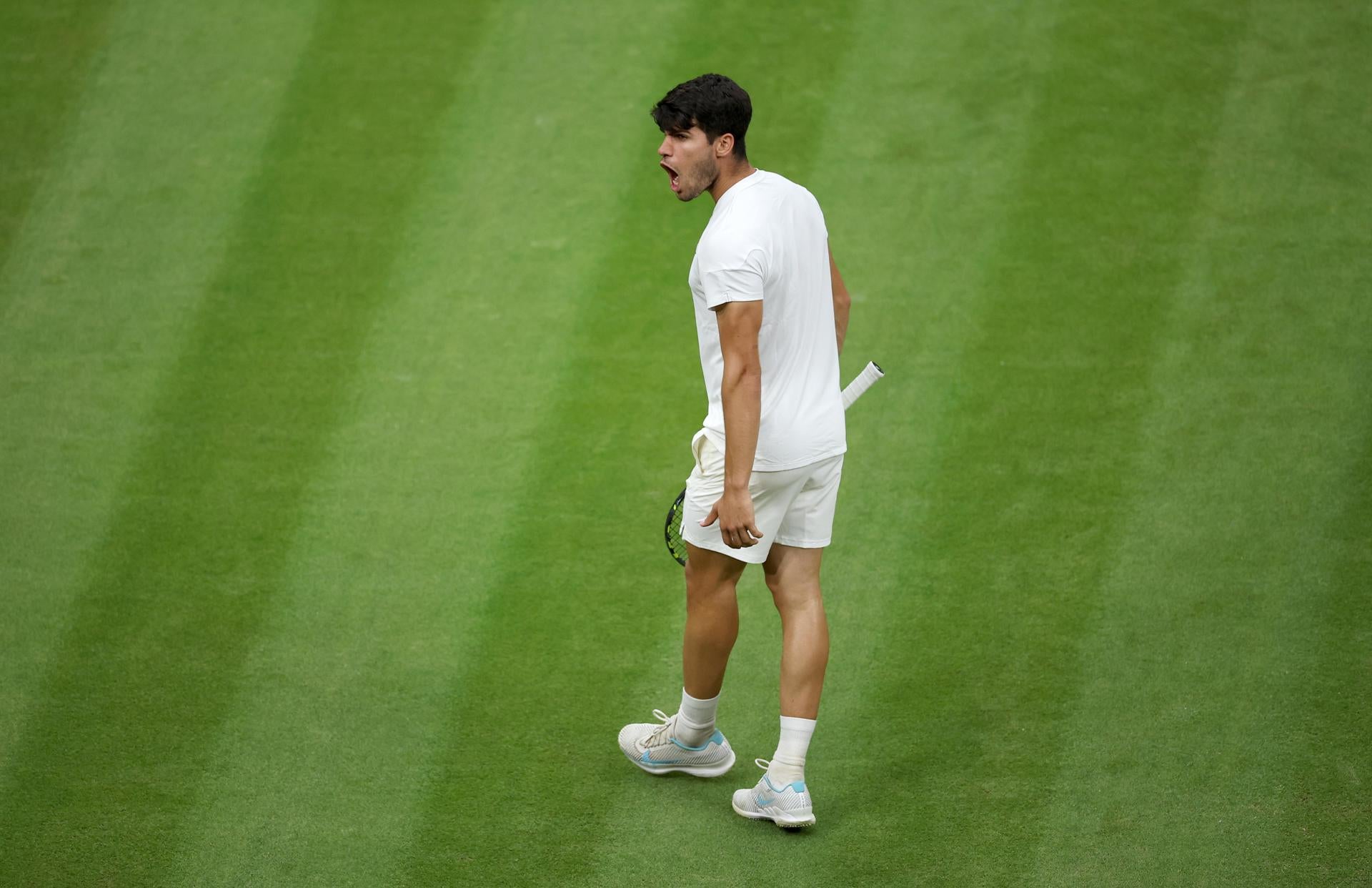 Alcaraz reacciona ante Paul para meterse en semifinales de Wimbledon Alcaraz reacciona ante Paul para meterse en semifinales de Wimbledon