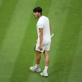 Alcaraz reacciona ante Haul para meterse en semifinales de Wimbledon Alcaraz reacciona ante Haul para meterse en semifinales de Wimbledon