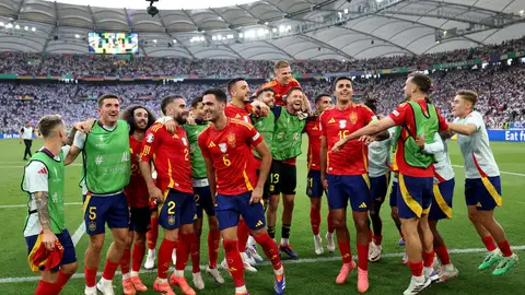 Los jugadores de la selección española celebran el pase a las semifinales de la Eurocopa Los jugadores de la selección española celebran el pase a las semifinales de la Eurocopa