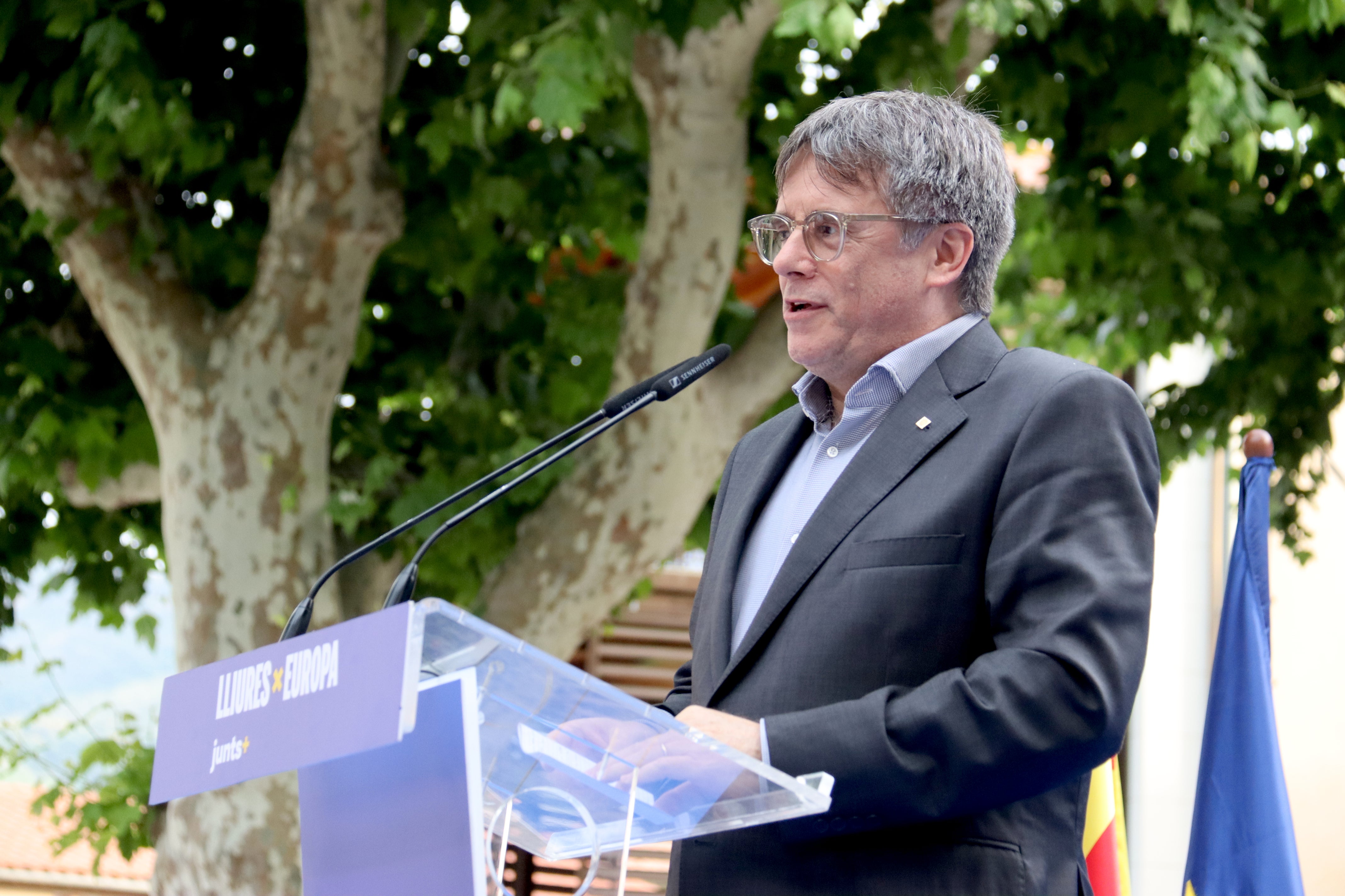 Una de freda i una de calenta per a Puigdemont Una de freda i una de calenta per a Puigdemont