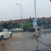 Cortes de suministro de agua y anegaciones en San Lázaro por una avería en el depósito de As Cancelas Cortes de suministro de agua y anegaciones en San Lázaro por una avería en el depósito de As Cancelas