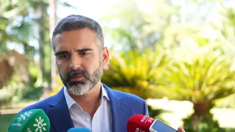 Imagen de archivo de Ramón Fernández-Pacheco ONDA CERO ALMERIA