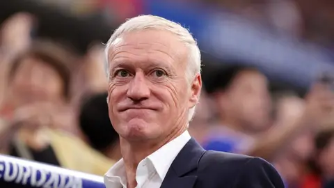 Deschamps continuará al frente de la selección francesa Deschamps continuará al frente de la selección francesa