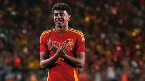 Fútbol/Euro.- La demanda de camisetas de España aumenta un 50,7 por ciento tras su debut en la Eurocopa Fútbol/Euro.- La demanda de camisetas de España aumenta un 50,7 por ciento tras su debut en la Eurocopa
