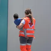 Canarias acoge a casi 6.000 menores migrantes y se estima que pordrían llegar más de 16.000 en los próximos meses Canarias acoge a casi 6.000 menores migrantes y se estima que pordrían llegar más de 16.000 en los próximos meses