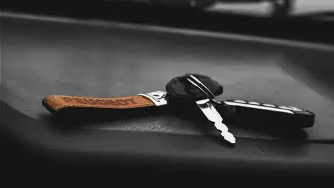 Los conductores cuelgan las llaves a los 75 Llaves de coche