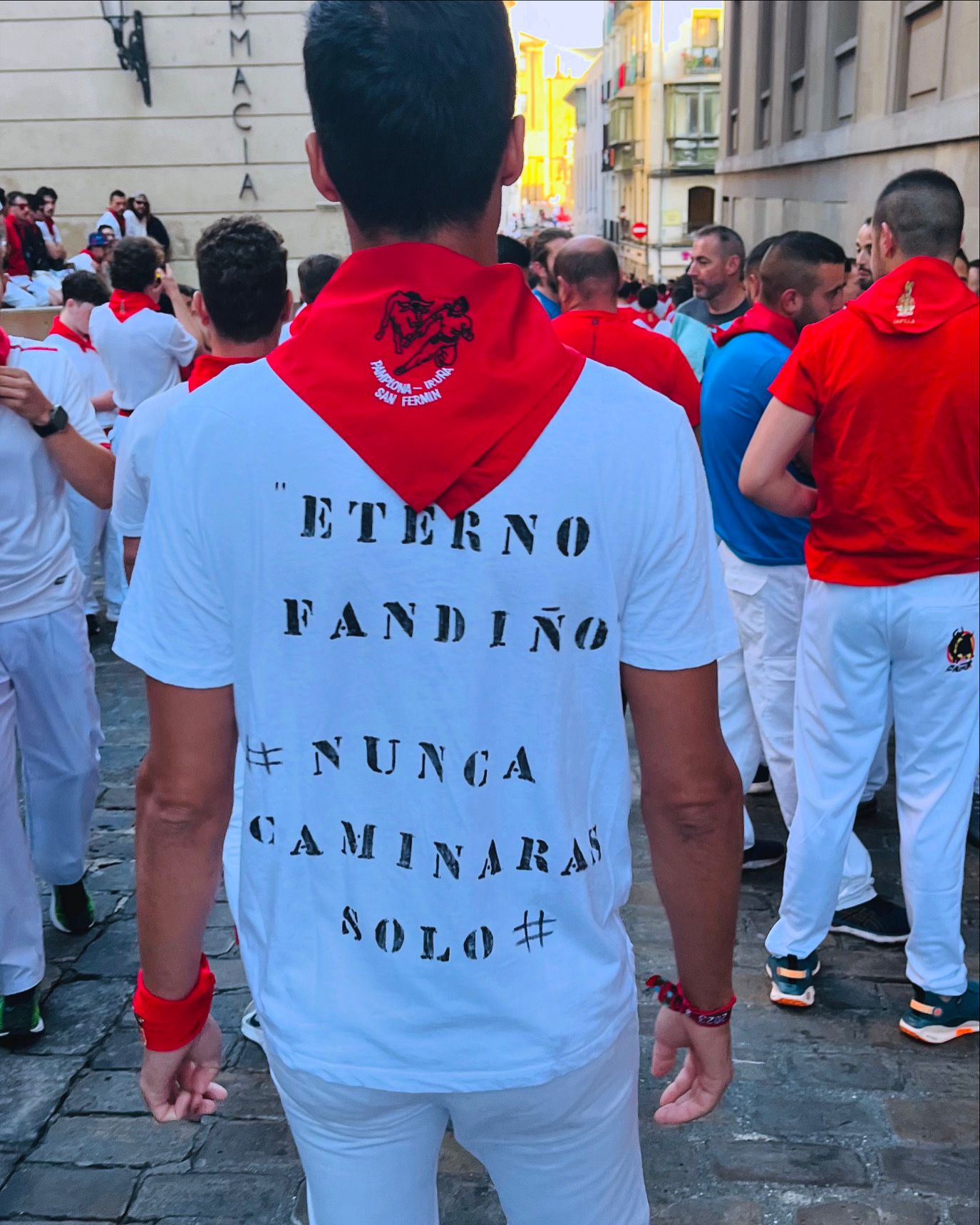 El novillero cordobés, Rafael Reyes, corre los Sanfermines en Pamplona El novillero cordobés, Rafael Reyes, corre los Sanfermines en Pamplona