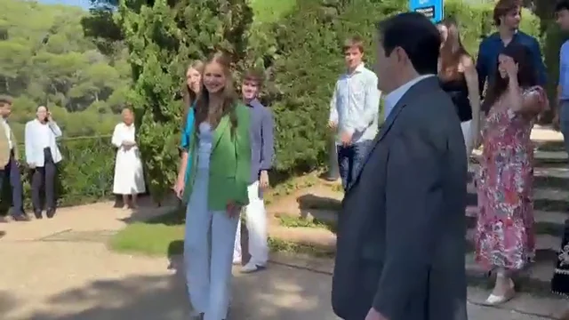 La Princesa Leonor vuelve a Cataluña con jóvenes de toda España La Princesa Leonor vuelve a Cataluña con jóvenes de toda España