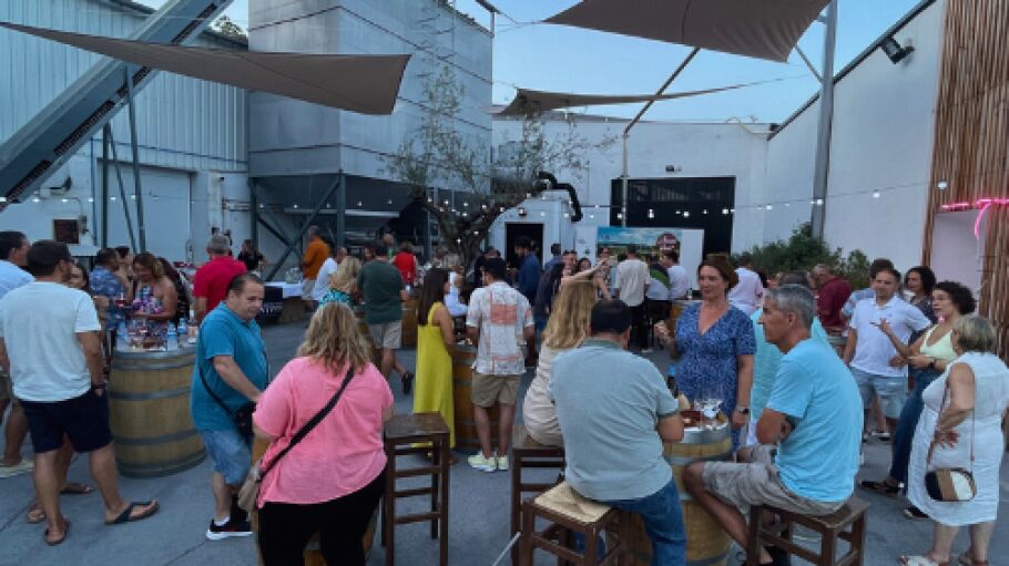 Regresan los tardeos a la bodega de la Cooperativa de Viver con cata de vino y m&uacute;sica en directo