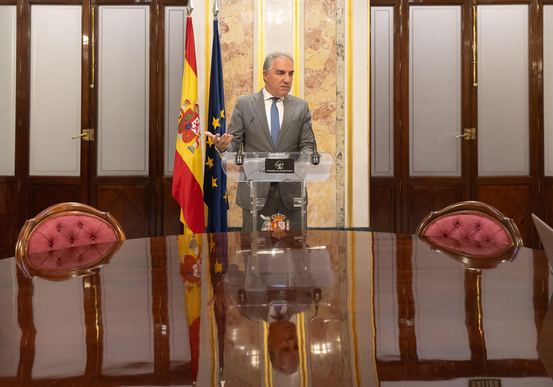 El PP anuncia que pedirá al presidente del TC que se aparte en el caso de los ERE y recusará a otros dos magistrados El PP anuncia que pedirá al presidente del TC que se aparte en el caso de los ERE y recusará a otros dos magistrados