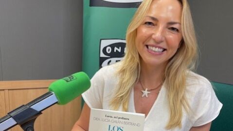 Luc&iacute;a &quot;Mi Pediatra&quot; presenta su &uacute;ltimo libro en Palma