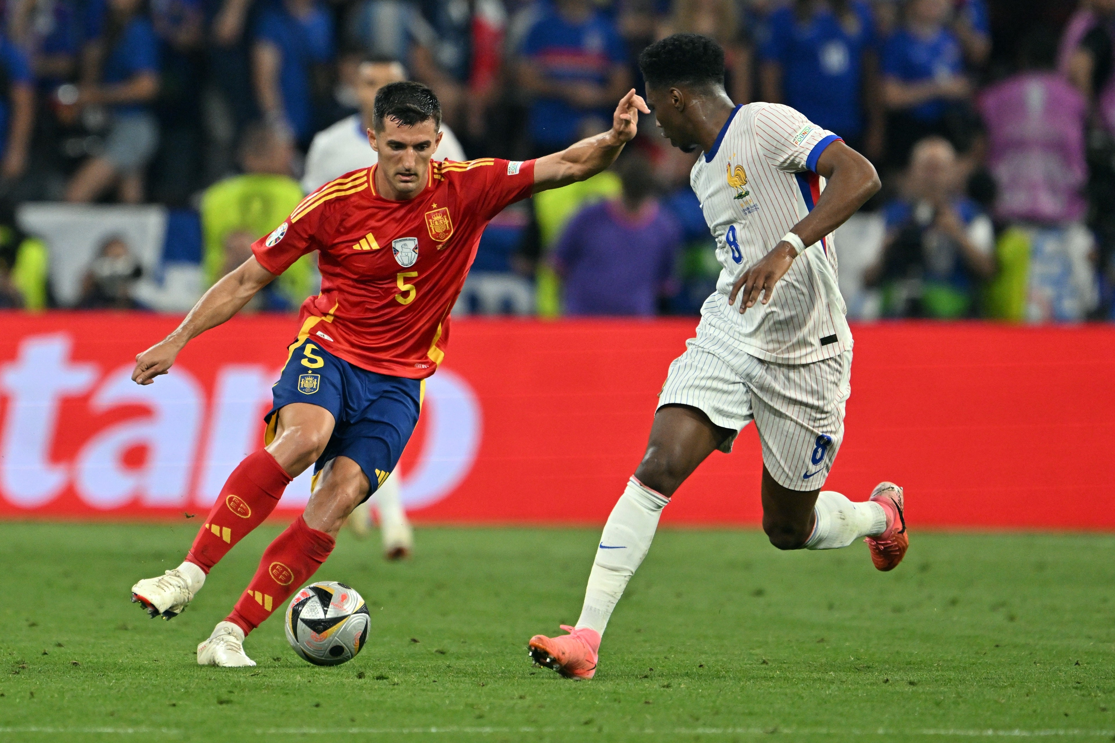 Vivian: "No se puede estar más comprometido que Morata" Vivian: "No se puede estar más comprometido que Morata"