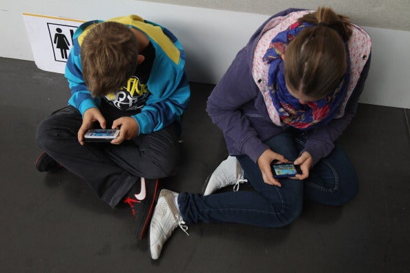 Solo tres de cada diez niños tienen límites paternos para conectarse a Internet Solo tres de cada diez niños tienen límites paternos para conectarse a Internet