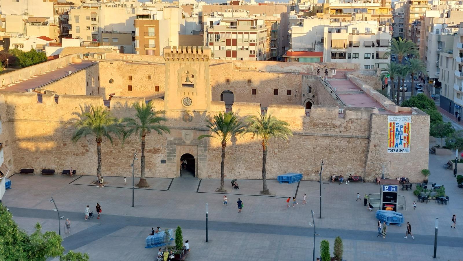 El Castillo-Fortaleza de Santa Pola recuperará su imagen original El Castillo-Fortaleza de Santa Pola recuperará su imagen original