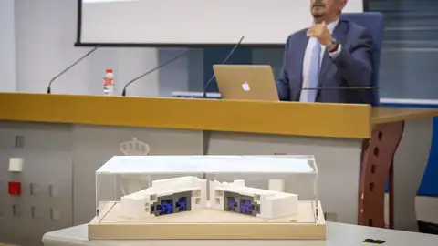 Maqueta del proyecto que albergará la máquina y el sistema de Protonterapia en el Hospital Valdecilla Maqueta del proyecto que albergará la máquina y el sistema de Protonterapia en el Hospital Valdecilla